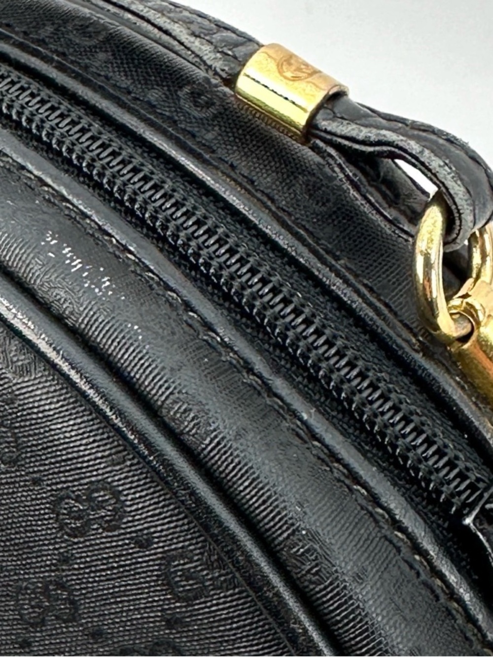 Gucci Vintage Black GG Monogram Round Crossbody Bag PVC Leather Gold Hardware - Picture 12 of 16